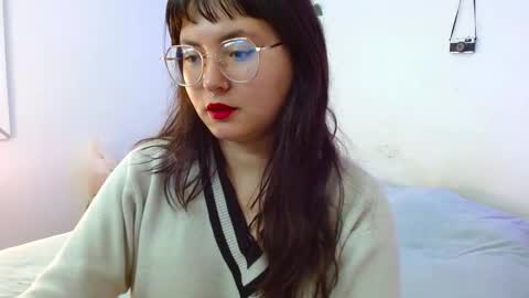 mily_baker online show from 01/15/25, 05:37