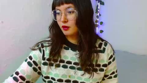 mily_baker online show from 01/27/25, 09:44