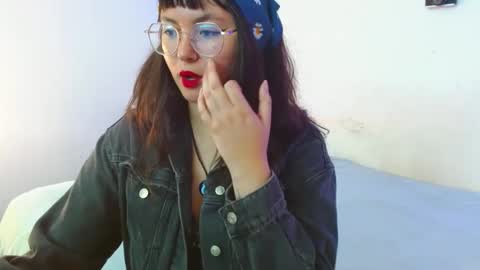 mily_baker online show from 02/21/25, 06:59