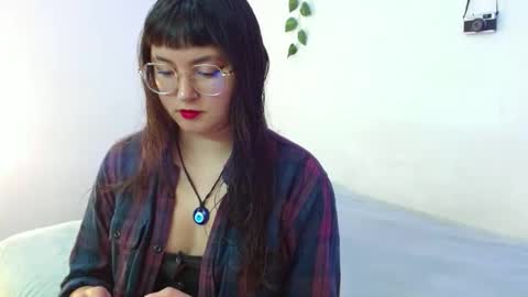 mily_baker online show from 03/06/25, 05:43