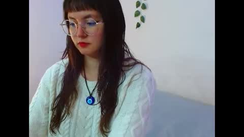 mily_baker online show from 03/07/25, 09:38