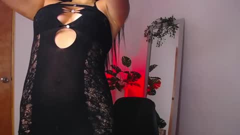 Snapshot of mily_ortiz chatting on 11/06/25, 03:24 Mily Ortiz online show from 11/06/25, 03:24