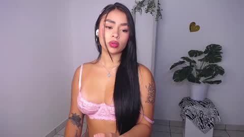 Mily Ortiz online show from 04/18/26, 05:17