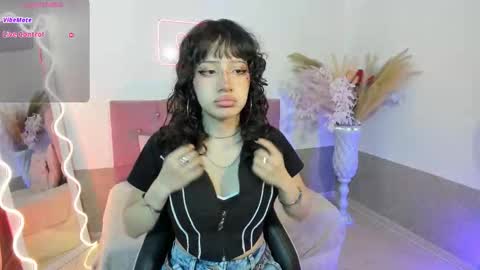mily_tay online show from 03/28/26, 11:32