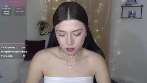 Snapshot of mily_thomson_b chatting on 01/30/25, 02:49 Mily online show from 01/30/25, 02:49