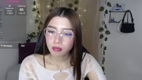 Snapshot of mily_thomson_b chatting on 03/05/25, 11:16 Mily online show from 03/05/25, 11:16