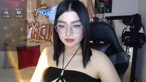 Snapshot of mily_thomson_b chatting on 09/11/25, 08:42 Mily online show from 09/11/25, 08:42