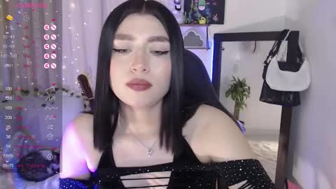 Snapshot of mily_thomson_b chatting on 10/17/25, 09:17 Mily online show from 10/17/25, 09:17