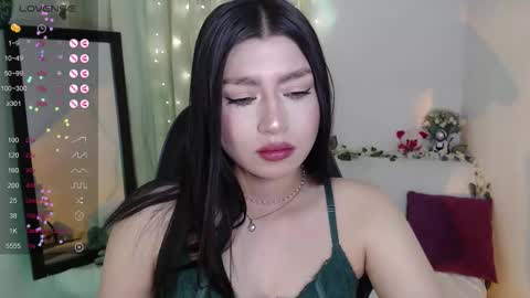 Snapshot of mily_thomson_b chatting on 02/27/26, 12:32 Mily online show from 02/27/26, 12:32