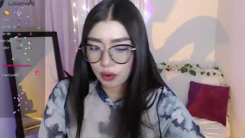 Mily online show from 04/05/26, 10:18