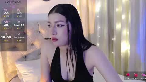 Snapshot of mily_thomson_b chatting on 06/22/26, 12:45 Mily online show from 06/22/26, 12:45