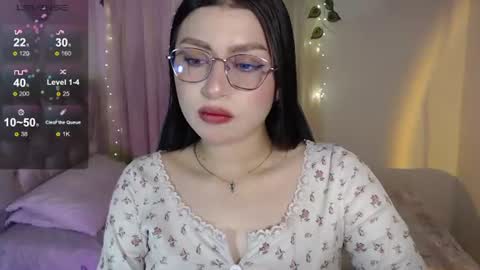 Snapshot of mily_thomson_b chatting on 07/11/26, 03:09 Mily online show from 07/11/26, 03:09