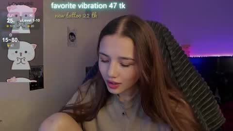 Snapshot of milyamess chatting on 11/22/25, 03:22 Emily online show from 11/22/25, 03:22