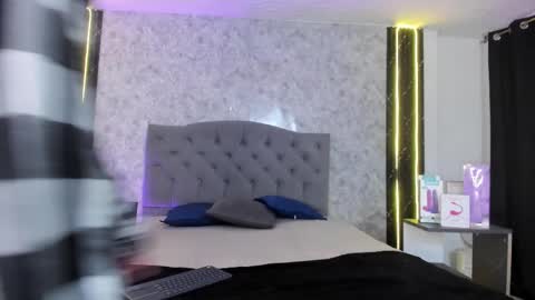 Mily online show from 03/20/26, 02:49