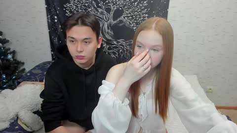 Snapshot of milymi_ chatting on 12/10/24, 10:37 Milena and Jasper online show from 12/10/24, 10:37