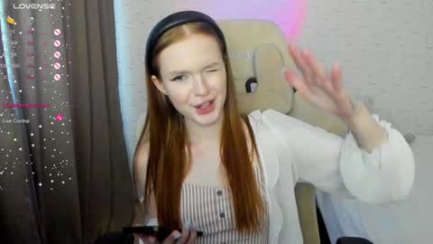 Snapshot of milymi_ chatting on 01/26/25, 10:12 Milena and Jasper online show from 01/26/25, 10:12