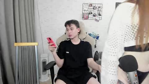 Snapshot of milymi_ chatting on 02/18/25, 06:26 Milena and Jasper online show from 02/18/25, 06:26