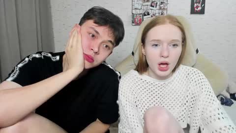 Snapshot of milymi_ chatting on 02/22/25, 09:15 Milena and Jasper online show from 02/22/25, 09:15