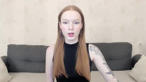 Snapshot of milymi_ chatting on 11/16/25, 03:01 Milena and Jasper online show from 11/16/25, 03:01