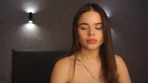 Snapshot of milyyclaars chatting on 02/26/26, 01:54 Linda online show from 02/26/26, 01:54