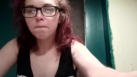 mimi142 online show from 04/07/26, 10:53