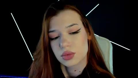 Snapshot of mimi_sweeet chatting on 12/17/25, 04:29 Mimi online show from 12/17/25, 04:29