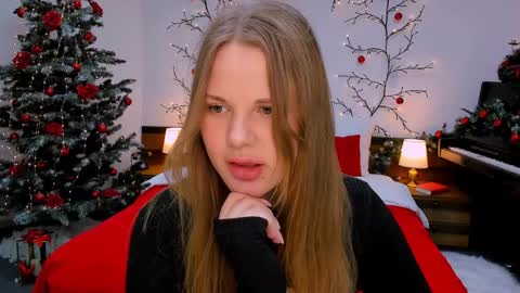 Kelly online show from 12/25/24, 07:34