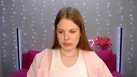 Kelly online show from 03/06/25, 06:08