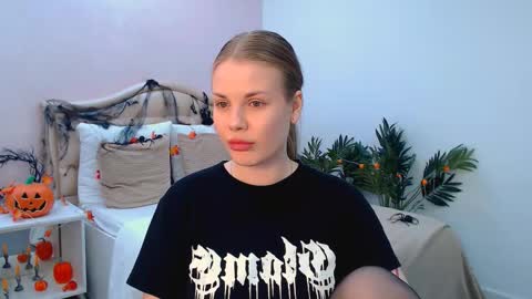 Kelly online show from 10/30/25, 01:12