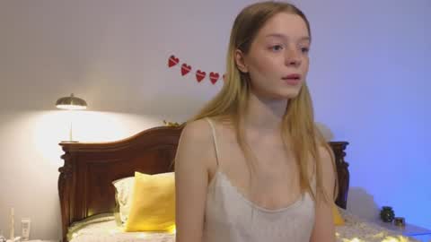 Snapshot of mimichelle chatting on 12/06/24, 02:24 mimichelle online show from 12/06/24, 02:24