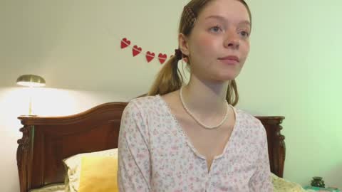 Snapshot of mimichelle chatting on 12/10/24, 05:50 mimichelle online show from 12/10/24, 05:50