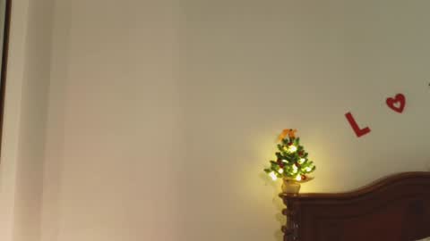 Snapshot of mimichelle chatting on 12/29/24, 07:39 mimichelle online show from 12/29/24, 07:39