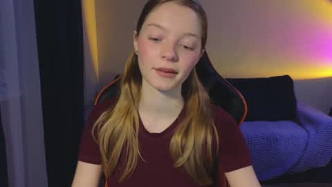 Snapshot of mimichelle chatting on 01/15/25, 03:43 mimichelle online show from 01/15/25, 03:43