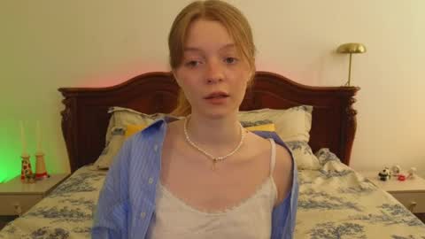 Snapshot of mimichelle chatting on 02/28/25, 04:43 mimichelle online show from 02/28/25, 04:43