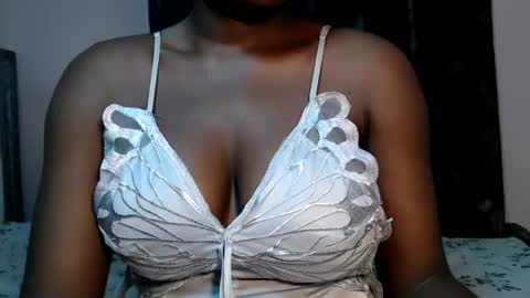 Snapshot of mimiebony chatting on 07/13/26, 07:55 mimiebony online show from 07/13/26, 07:55