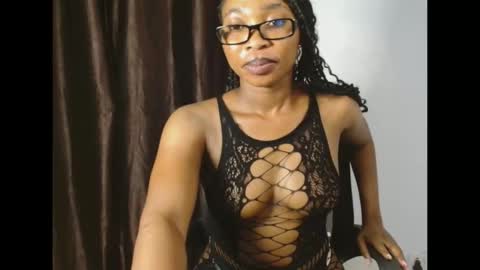 mimi online show from 01/31/26, 09:46