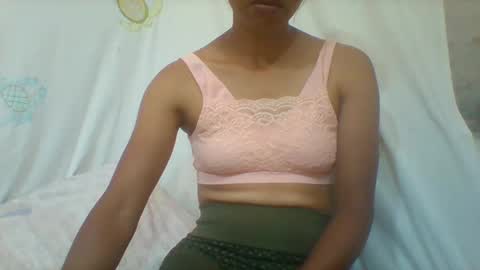 Snapshot of mimisexy295320 chatting on 01/30/25, 11:44 mimisexy295320 online show from 01/30/25, 11:44