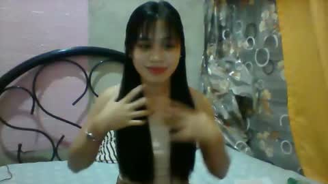 mimiyolove online show from 02/09/25, 12:19