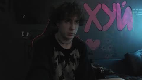 Max online show from 10/22/25, 04:24