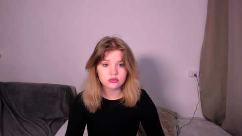 hi Im Mina  online show from 12/13/24, 04:54