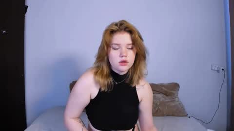 hi Im Mina  online show from 09/18/25, 01:40