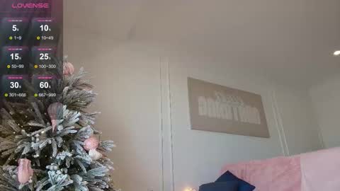 Mina online show from 12/19/25, 02:29