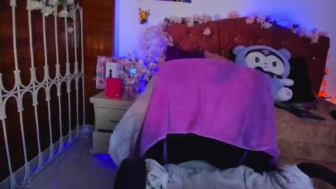 minami_nakamura online show from 10/29/25, 10:17