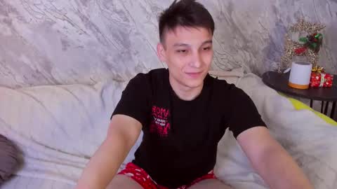 minato_kono online show from 01/12/25, 04:40