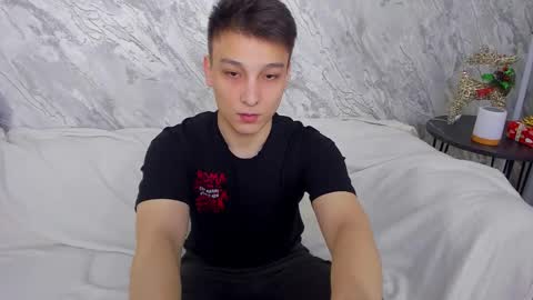 minato_kono online show from 01/15/25, 12:04