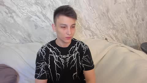 minato_kono online show from 02/01/25, 12:05