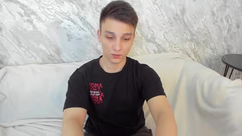 minato_kono online show from 02/07/25, 01:25