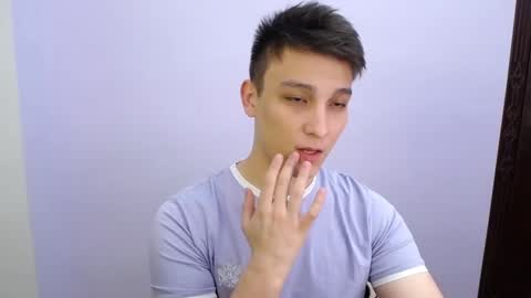 minato_kono online show from 02/18/25, 03:21