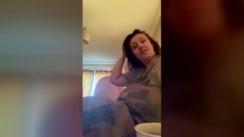 please subscribe to my fansly  please no video or photos must be recorded or re sold online show from 04/11/26, 05:56