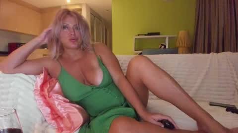 Minerva online show from 03/10/25, 02:37